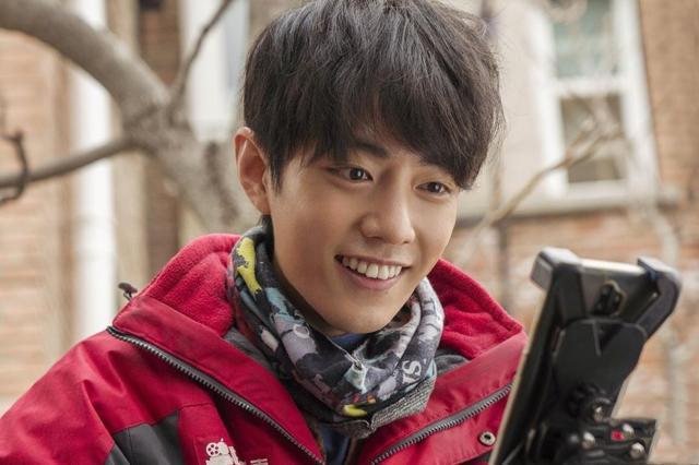 肖战最美诠释《买耳朵》:再卑微的灵魂下面,也有一颗