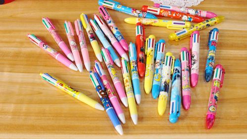 学校多色圆珠笔 学生办公六色笔 圆珠笔4色圆珠笔 彩色圆珠笔