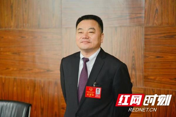 正文红网时刻岳阳1月8日讯(记者  罗玲 刘红艳 )"聆听了市委副书记