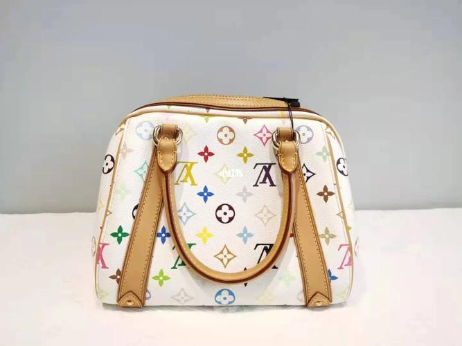 经久不衰 lv白三彩保龄球手提包_保龄球_白三彩_手提包_路易威登怎么