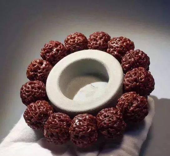 金刚菩提的价格再也不会发生巨大的波动,即使再出现什么神奇的纹路,也