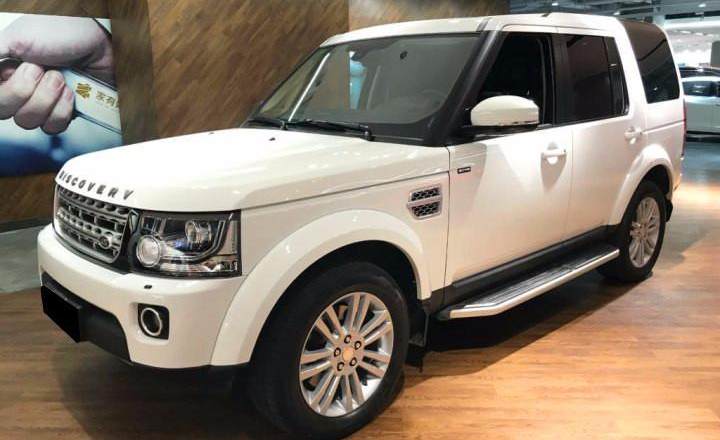 路虎 发现 3.0t sdv6 hse柴油版 白色 自动档