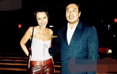 名媛薛芷伦近照曝光 素颜整容锥子脸惊人