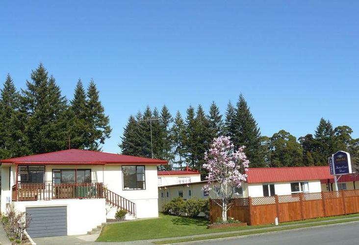 asure amber court motel te anau