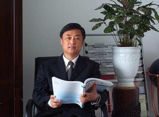 巩亚东
