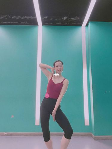 湖北43岁姐姐的舞蹈教师梦_舞蹈_广场舞_中国舞_形体