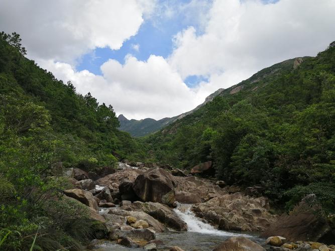 台山都斛蓝坑水库溯溪