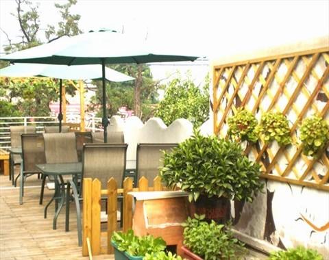 伴山咖啡——周末午后惬意的休闲地