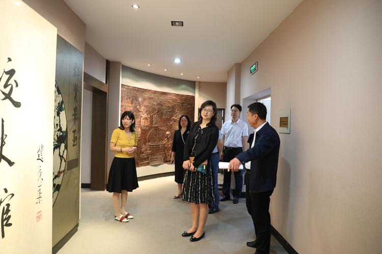 锦州市委常委统战部长赵璟一行深入我校调研