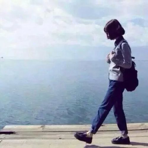 侧脸 短发 女头