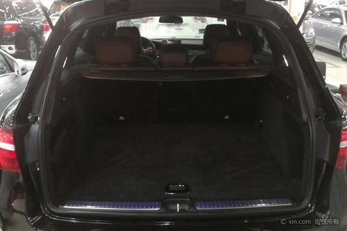 奔驰glc级后备箱