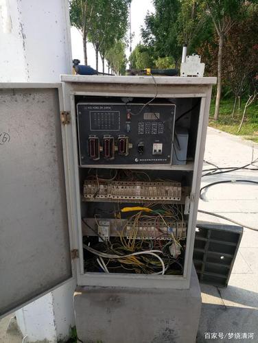 路口红绿灯是怎么工作的