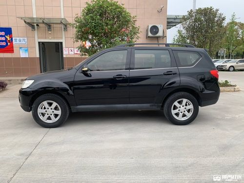 陆风x8大越野车