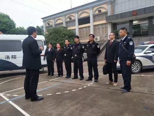 近期兰州警方抓获 6 名上网逃犯