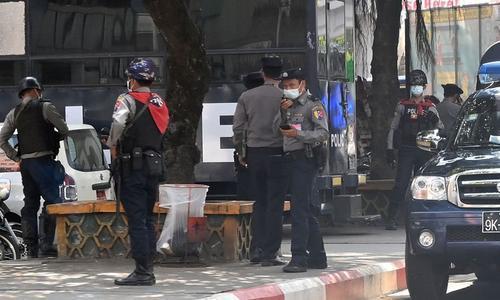 缅甸政变,为何会打砸抢烧中资企业?背后哪些势力?是如何搞鬼?