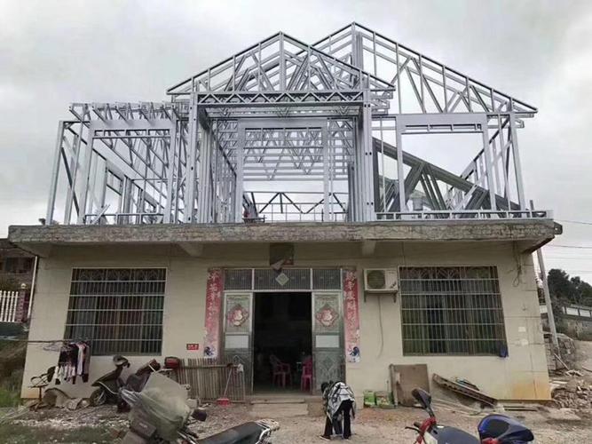 房屋加层加屋顶优先选用轻钢!看完你就真相大白