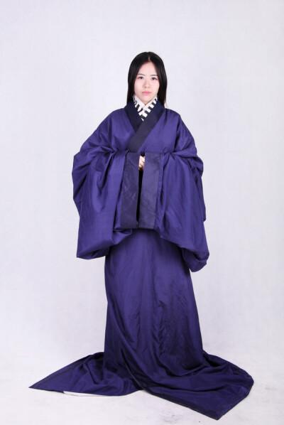 【汉族服饰】战国(楚国)晚期的女士礼服复原.