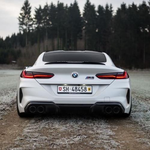 宝马m8雷霆版,3.2秒破百