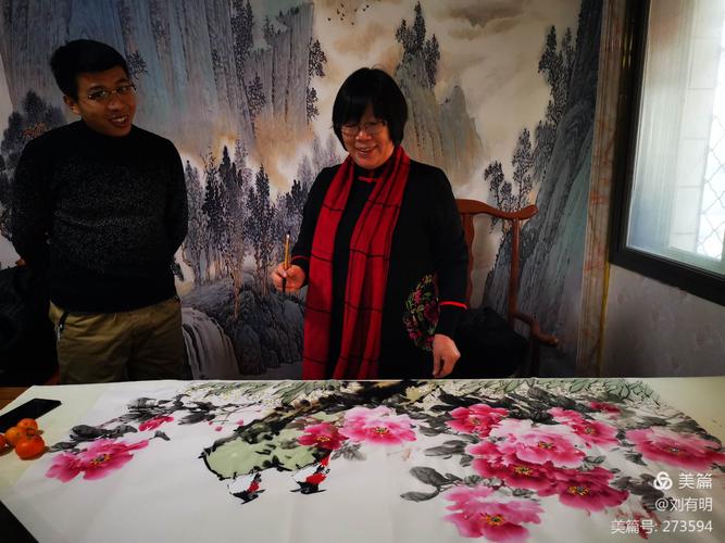 书画家到任丘书画创作基地挥毫泼墨