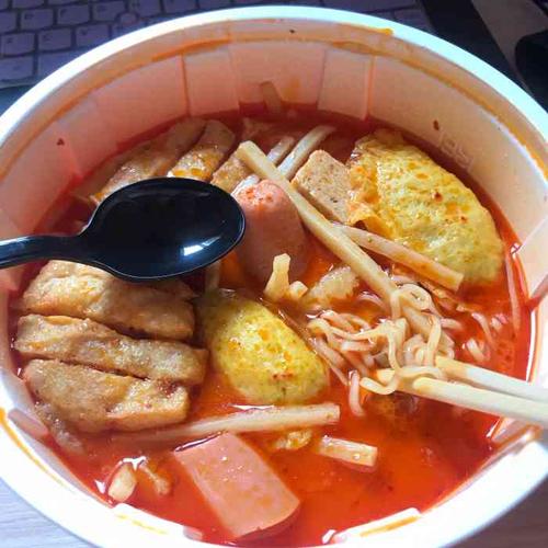 张亮麻辣烫(江南环球港店)-"两部电影的间隙下楼觅食