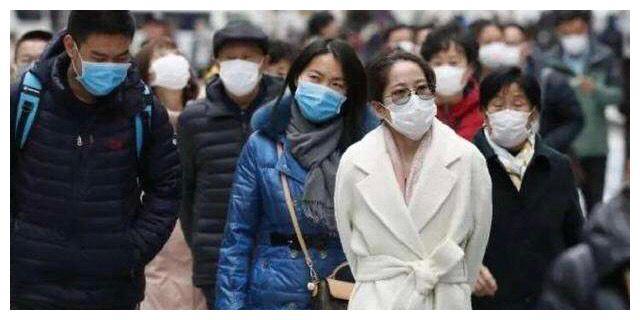 美国人疑惑!为什么中国的小县城都可以配合戴口罩?