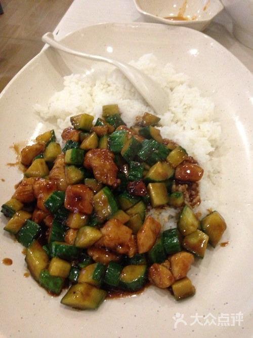 酱爆鸡丁盖饭