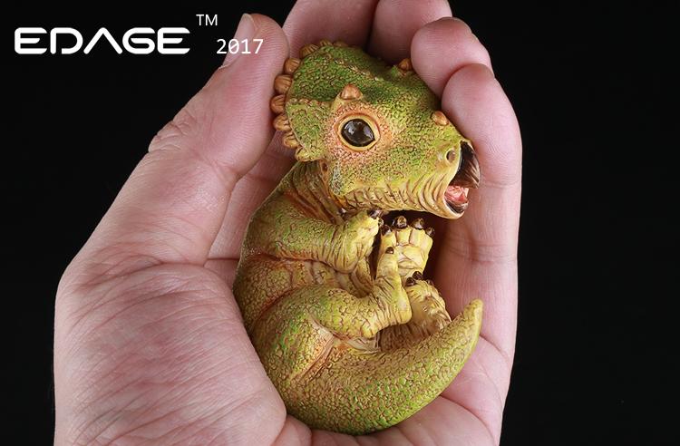 香港edage伊甸纪 侏罗纪三角龙恐龙蛋宝宝 树脂模型玩具礼品 现货