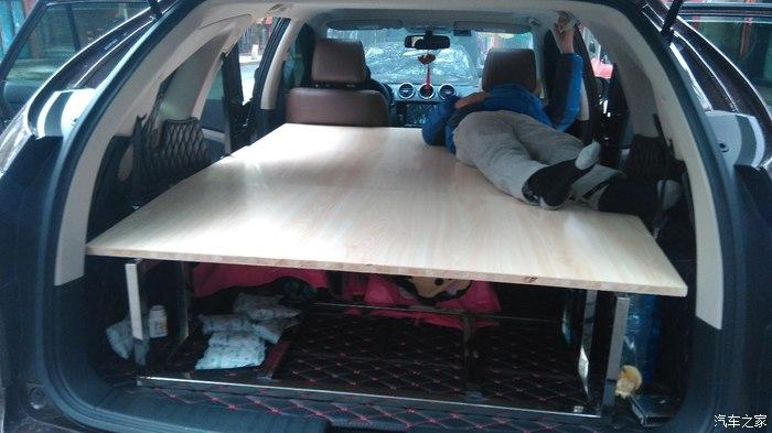 比亚迪s7一分钟变床车