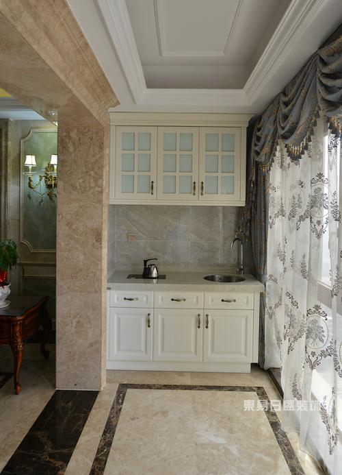 保利国际广场195平米欧式阳台水吧台效果图