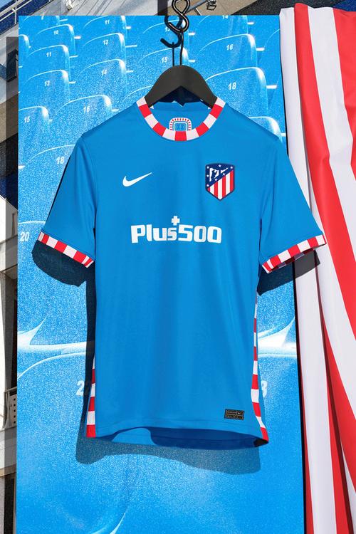 马德里竞技 2021-22 赛季第二客场球衣