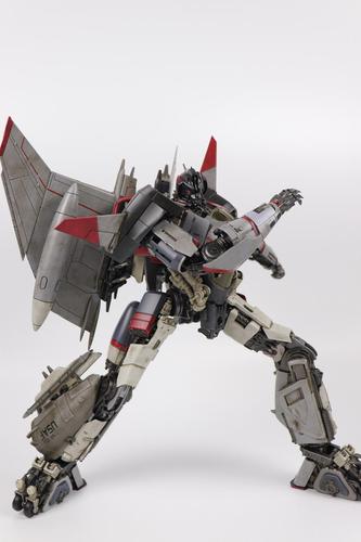 变形金刚外传--大黄蜂(bumblebee)模玩评测之~~闪电(blitzwing)