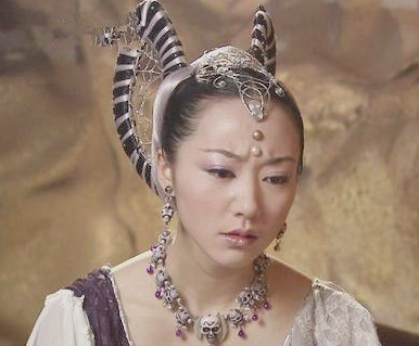 5个版本的《西游记》白骨精,安以轩颜值最高,韩雪造型雷人!