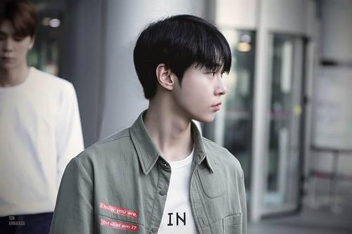 金道英 doyoung「1996.02.01」