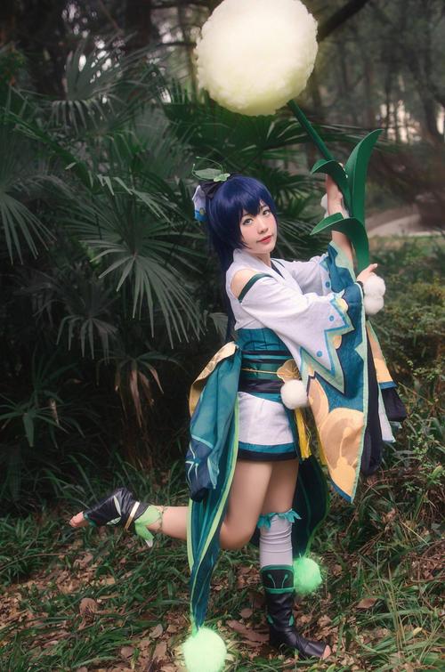 阴阳师之本草肛木 萤草cosplay