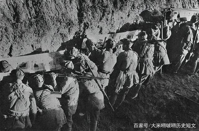 "随即,386旅切断了援敌的水源,死死将敌人援兵包围在爷台山上.