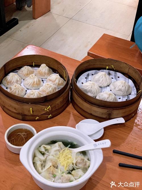 上海必吃榜|南京路zui好吃的蟹粉小笼