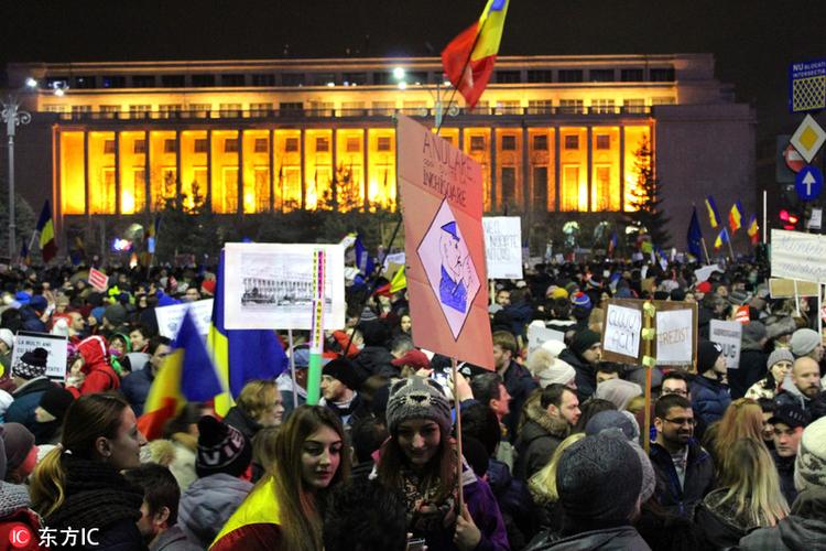 罗马尼亚爆发东欧剧变后最大游行示威人数达20万