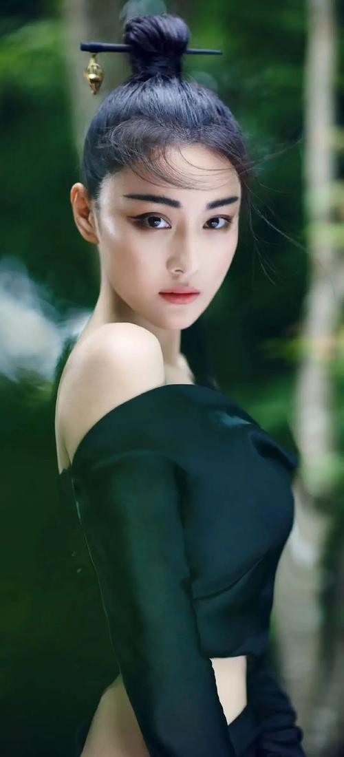 美女写真集——秦岚,童瑶,张馨予