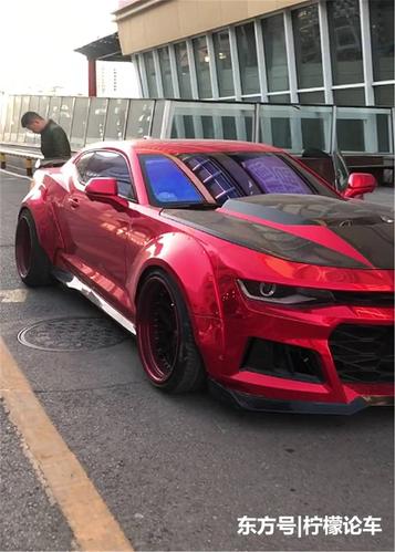 北京最"帅"大黄蜂!车身改装宽体,4出排气,全车贴膜电镀红!