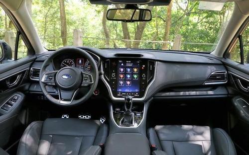 2022款斯巴鲁傲虎实拍25引擎完成升级全时四驱大空间霸气