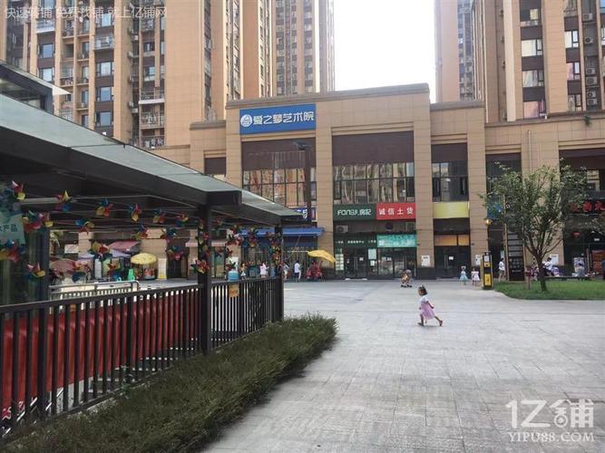 南岸区蓝光coco时代农贸市场旁门面出租