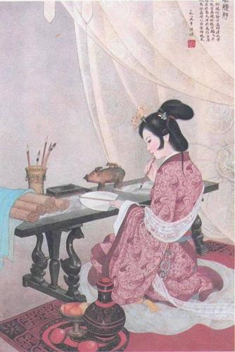 手持团扇的东方美人,她到底在遮遮掩掩什么?