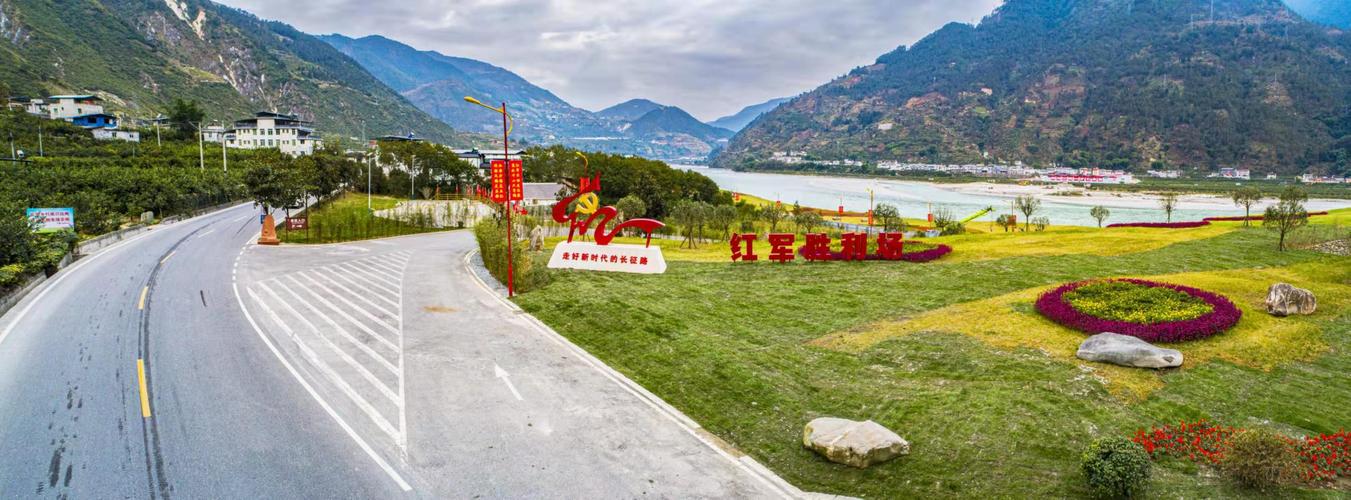深挖红色旅游资源提档升级 石棉安顺场景区游客倍增