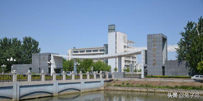 天津市职业大学,天津医学高等专科学校和天津轻工职业技术学院