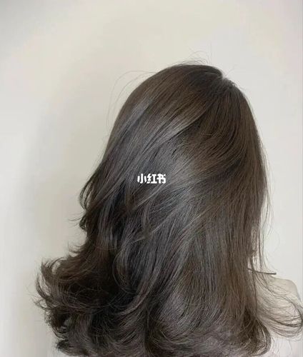 冷棕色_冷棕色_发色_显白_时尚_发型