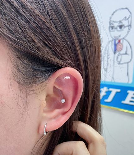 耳蜗_耳骨_耳洞_穿衣_发炎_打耳洞_时尚_时尚其他