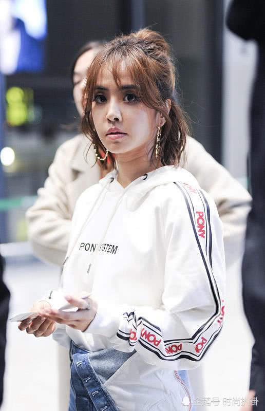 虽然粉丝都希望蔡依林能多多接通告,但是还是希望她能好好照顾自己!