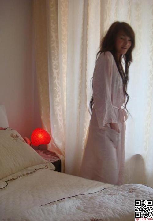 暴发户的小老婆寂寞找到我【15p】  点击进入==== 〓㊣≤国产自拍免空