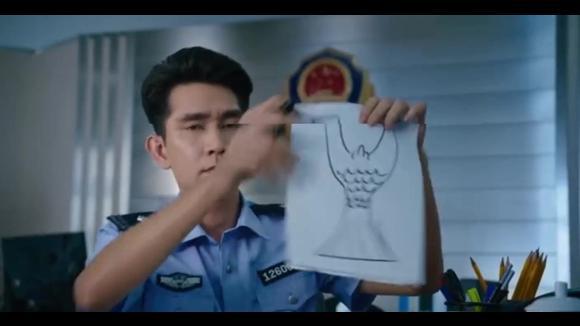 美人鱼:男子被美人鱼绑架,去警察局报警,未能得到帮助