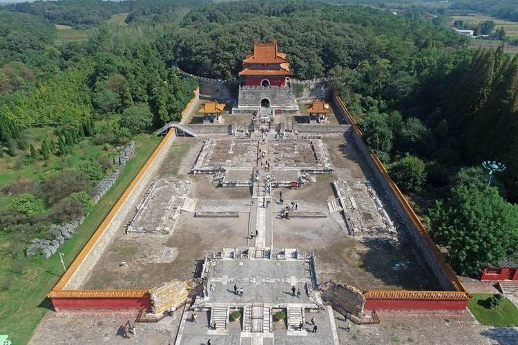 河北,辽宁,安徽,江苏,湖北等地,主要建筑保存完整,反映了明清皇家陵寝
